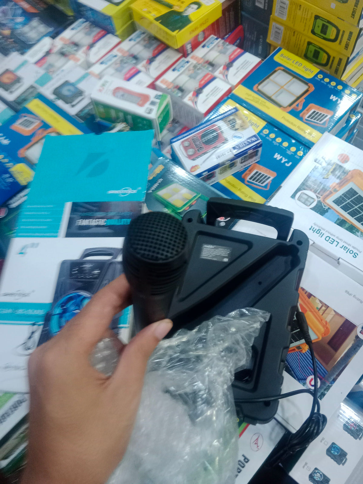 Greeintince GTS-1779 4" Wireless Speaker with Wired Microphone