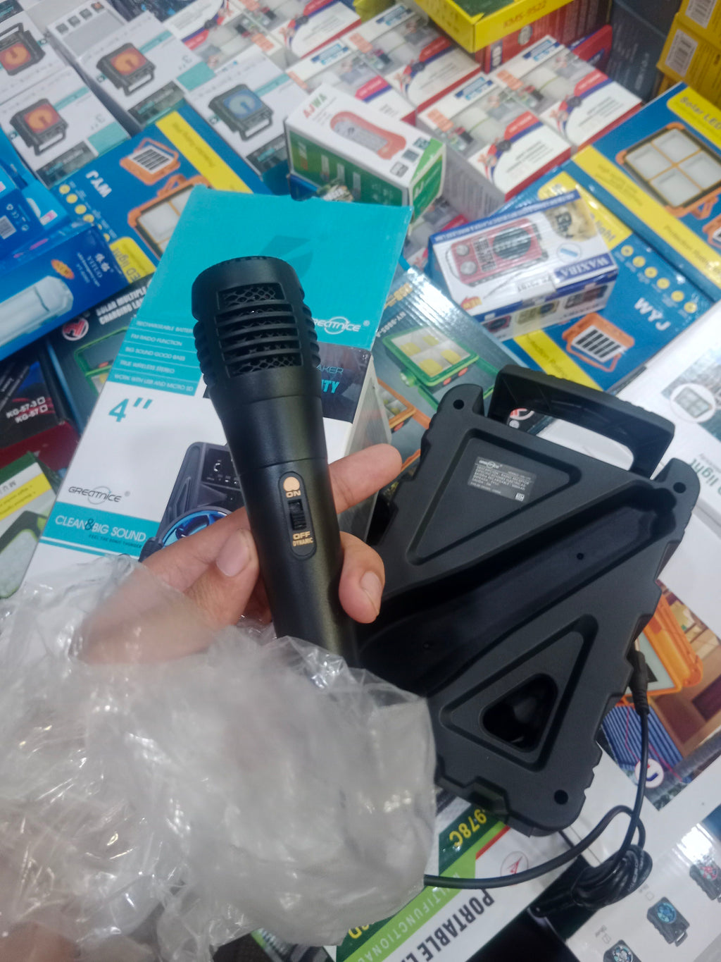 Greeintince GTS-1779 4" Wireless Speaker with Wired Microphone